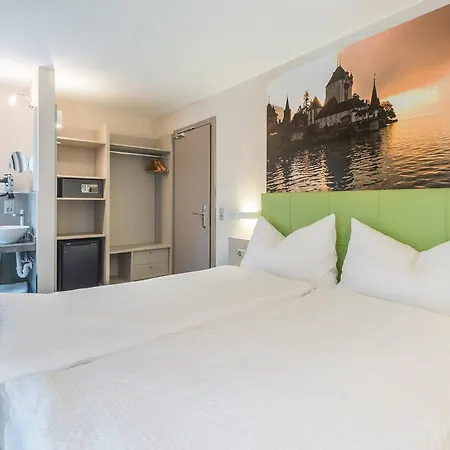 Hotel Adhhoc 3*