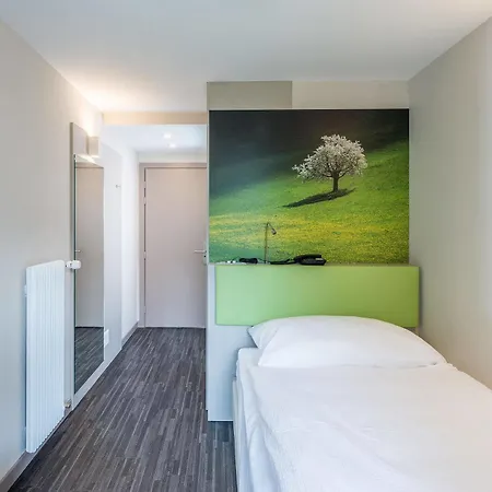 Adhhoc Hotel