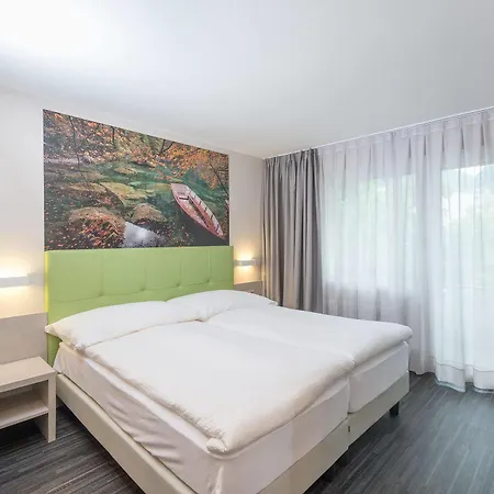 Hotel Adhhoc 3*