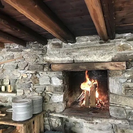 Adhhoc Hotell Naters