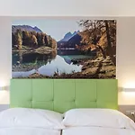 Adhhoc Hotel