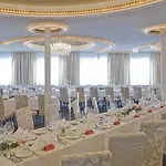 Hotel Adhhoc